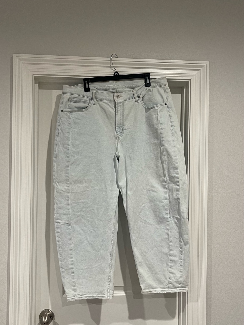 Old Navy Light wash barrel Jeans